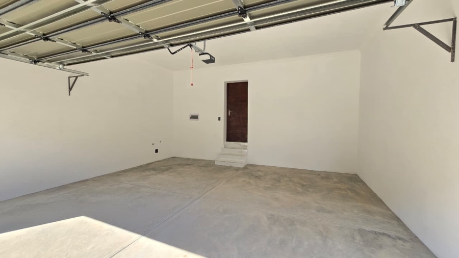 To Let 3 Bedroom Property for Rent in Cashan North West